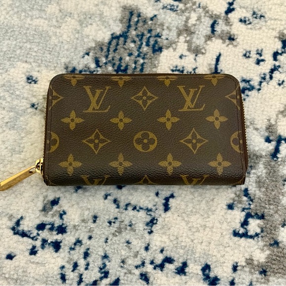 Louis Vuitton Monogram Zippy Coin
Purse Wallet With Box - Picture 3 of 7